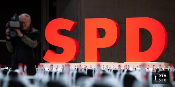 Auf einer Partei der deutschen Regierungspartei SPD wurden mehrere Frauen wegen Vergewaltigung unter Drogen gesetzt