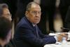 Lavrov predlagal pogovore med Putinom in Bidnom o izmenjavi zapornikov
