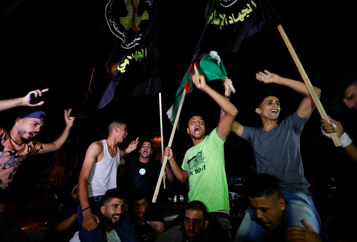 Veselje ob začetku premirja. Foto: Reuters