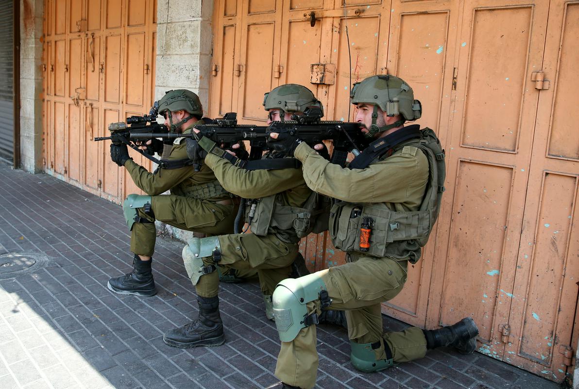 Pripadniki okupacijskih sil na Zahodnem bregu. Foto: EPA