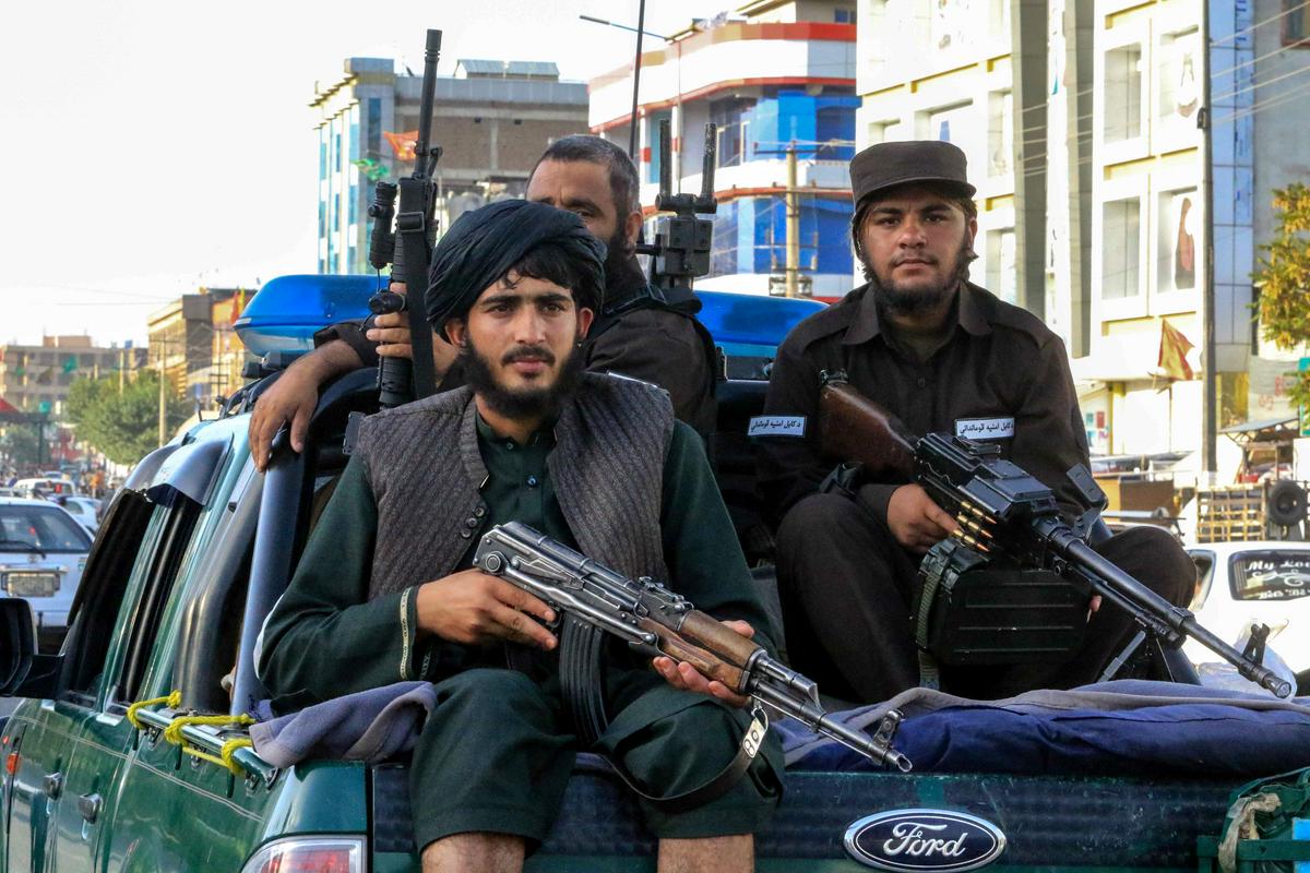 Talibani so avgusta lani zlahka prevzeli oblast v državi. Foto: EPA