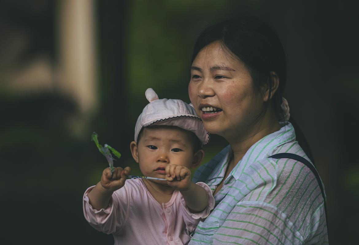 Kitajska je med letoma 1980 in 2015 izvajala politiko enega otroka. Foto: EPA