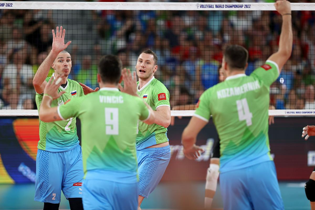 Slovenski odbojkarji so navdušili s prebojem med osem najboljših ekip na svetu. Foto: www.alesfevzer.com
