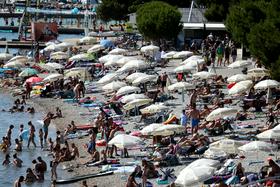 Na Hrvaškem do avgusta prenočilo bistveno več turistov kot lani