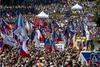 V Pragi se je zbralo 70.000 protestnikov proti vladi premierja Fiale