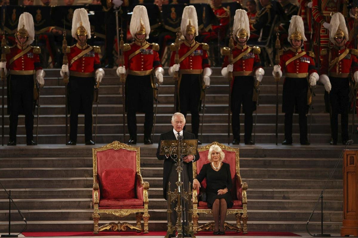 Britanski kralj Karel III. je imel prvi nagovor parlamenta. Foto: AP