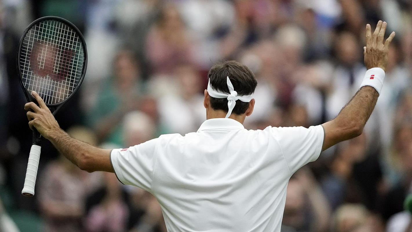 Po skoraj četrt stoletja se je Roger Federer odločil za slovo od profesionalnega igranja tenisa. Foto: EPA