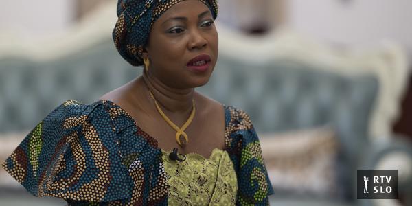 Primeira-dama de Serra Leoa: Meu marido tem doutorado em golpes