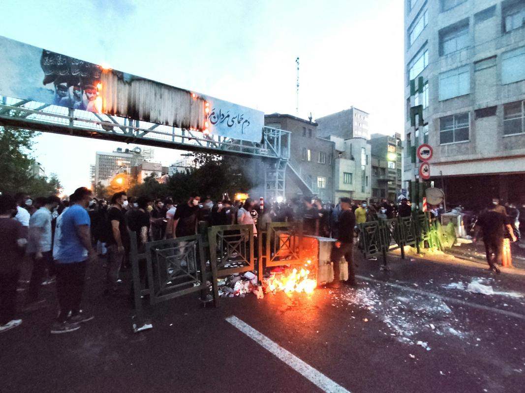 Oblasti napovedujejo zatrtje protestov. Foto: Reuters