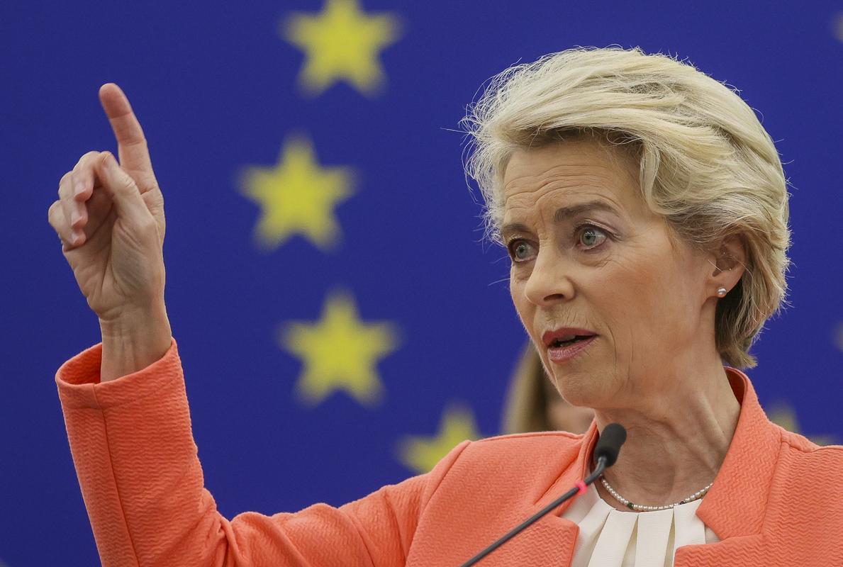 Ursula von der Leyen je dejala, da si bo Evropska komisija z državami članicami prizadevala za zmanjšanje negotovosti in vpliva manipulacij s cenami. Foto: EPA