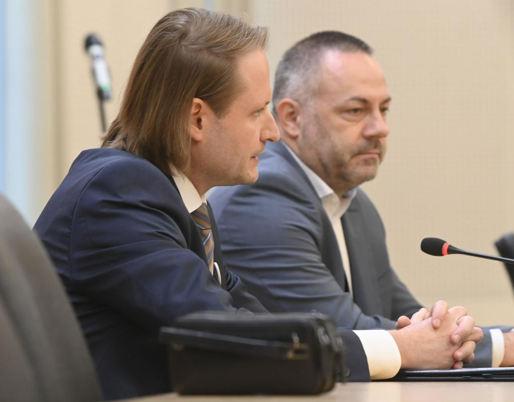 Levo Gregor Zemljič (Fides), desno zdravstveni minister Danijel Bešič Loredan. Foto: BoBo