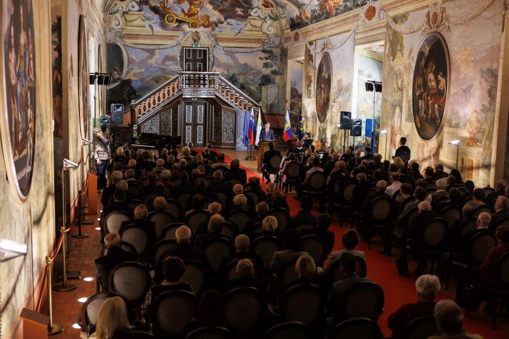 Predsednik Pahor se je pred dnevom suverenosti udeležil slovesnosti na gradu Brežice. Foto: Urad predsednika republike