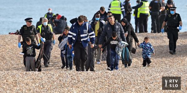 Sunak et Macron se sont mis d’accord pour arrêter le passage des réfugiés à travers la Manche