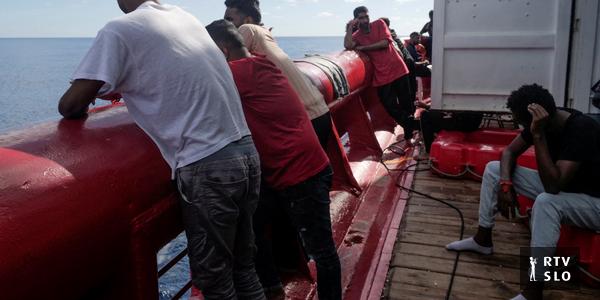 La France et l’Italie se disputent l’accueil des transfuges du navire Ocean Viking