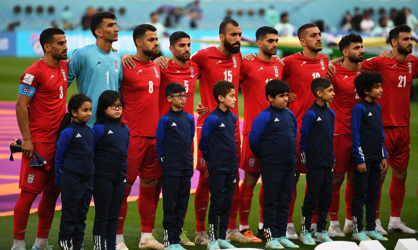 Začetna postava Irana pred prvo tekmo SP-ja 2022. Foto: EPA