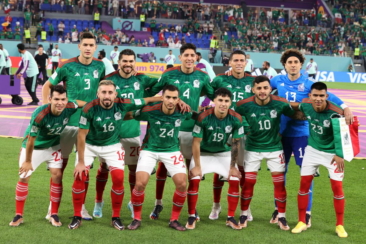 Začetna postava Mehike pred prvo tekmo SP-ja 2022. Foto: EPA