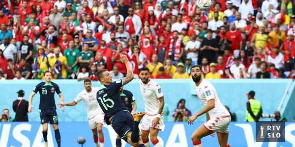 Os australianos derrotaram os ineficazes tunisianos com um gol de Duka