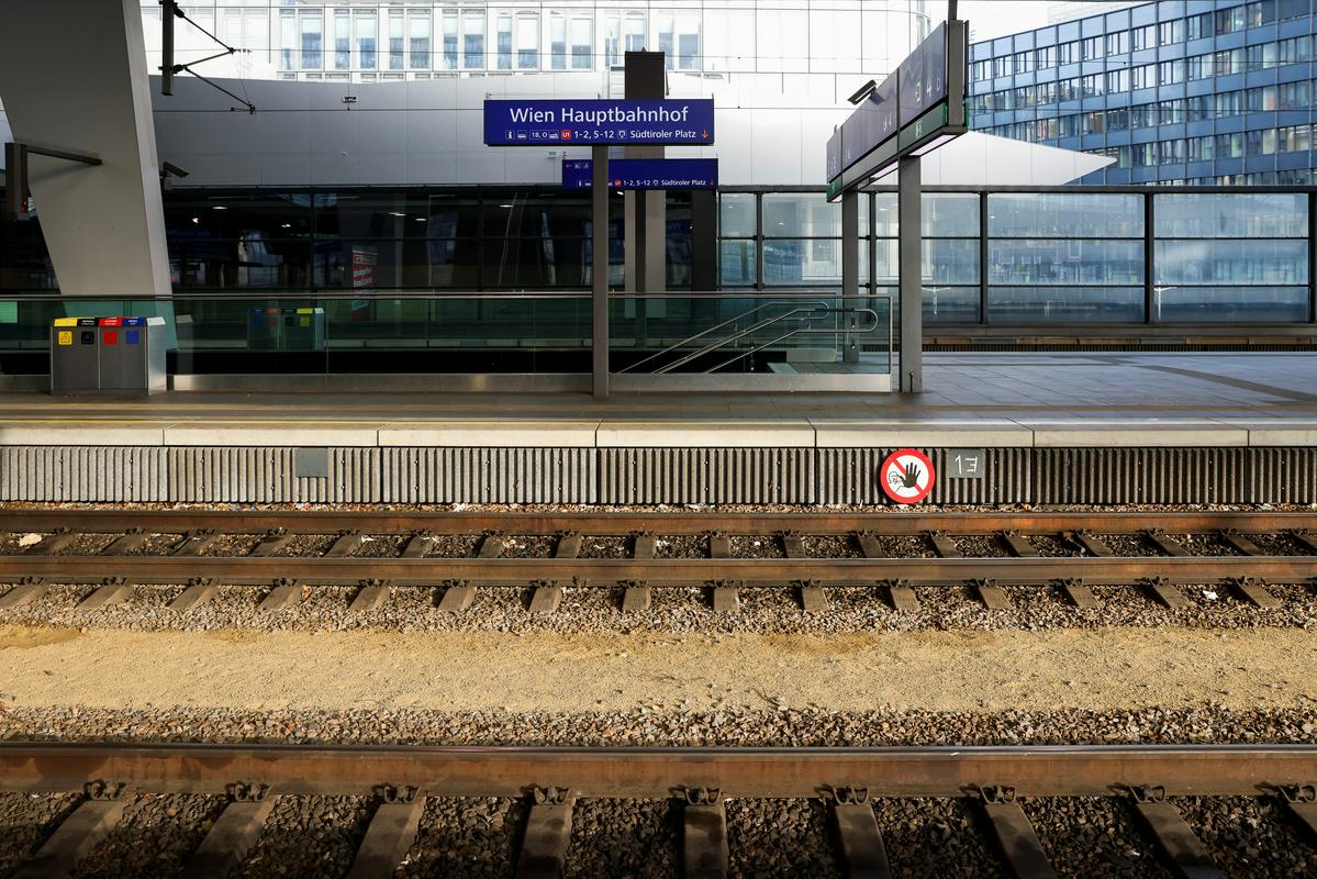 Železniška postaja v Avstriji. Foto: Reuters