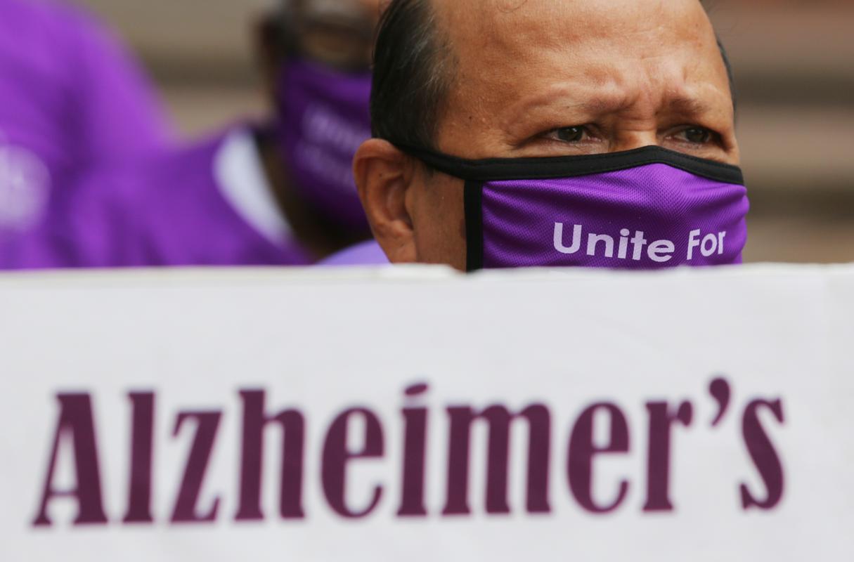 Shod ob dnevu Alzheimerjeve bolezni v Indiji. Foto: EPA