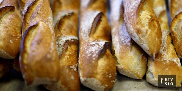La baguette est inscrite sur la liste du patrimoine culturel.  En France, ils en cuisent 16 millions par jour.