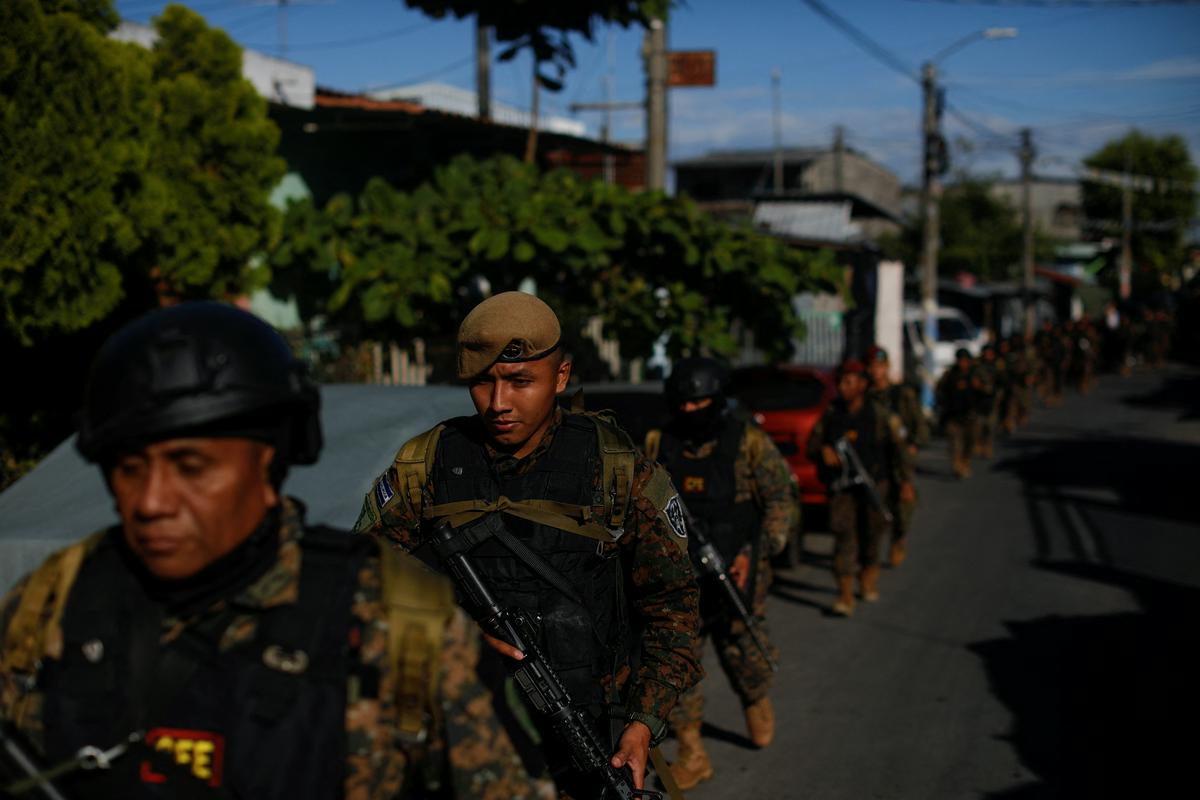 V Salvadorju 10.000 varnostnih sil v boj proti tolpam