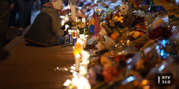 In Deutschland hat ein Angreifer ein Schulmädchen getötet und ein weiteres mit einem Messer verletzt