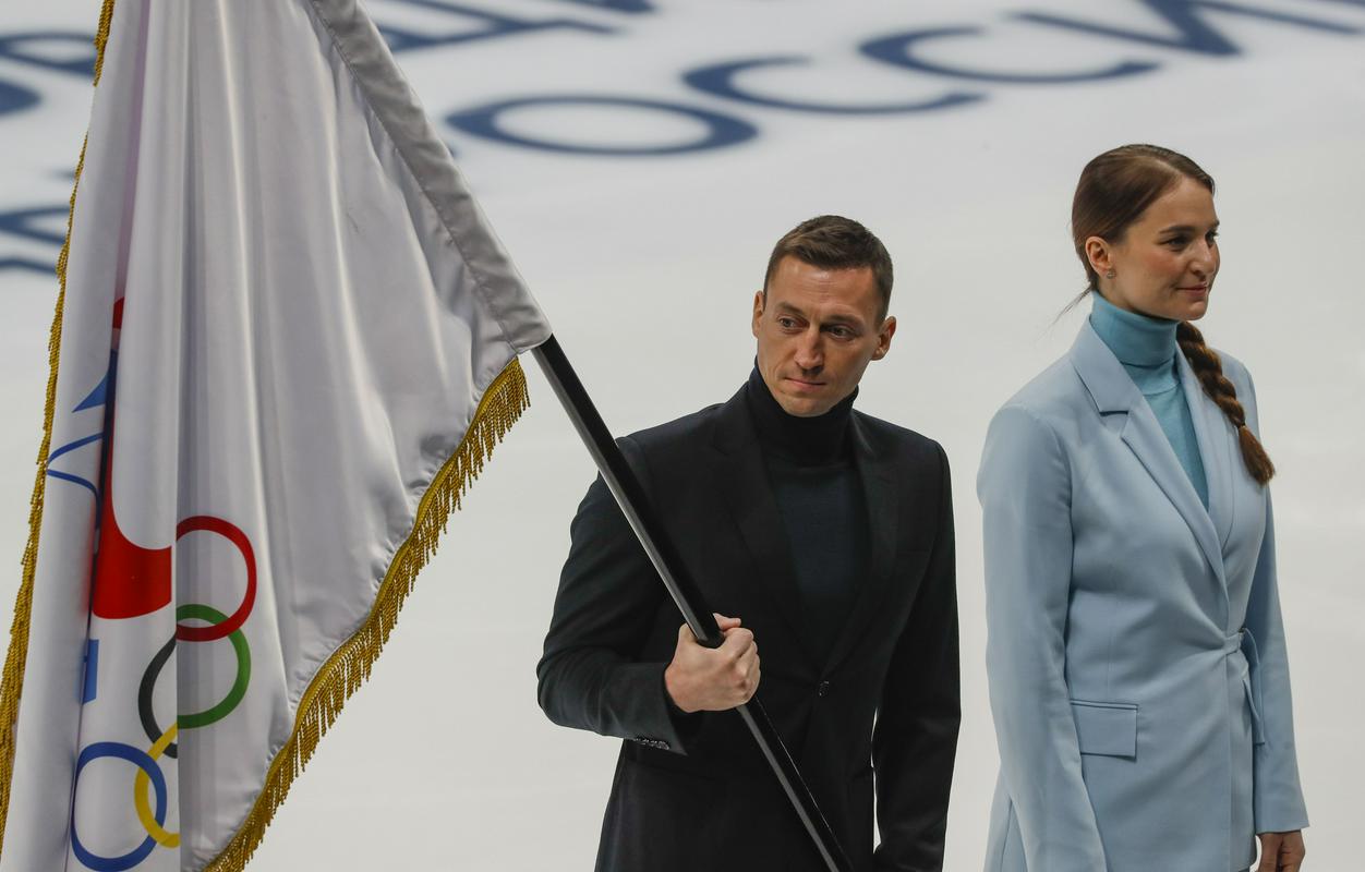 Ruski športniki so počasi že vajeni nastopati pod nevtralno zastavo, ne pa pod zastavo Rusije. Foto: EPA