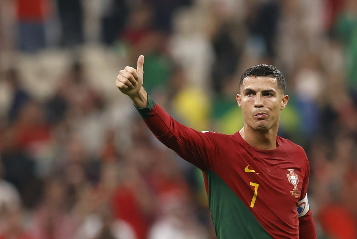 Cristiano Ronaldo je z naskokom številka ena pri nastopih in zadetkih za reprezentanco, ni pa več številka ena (svetovnega ali portugalskega) nogometa. Foto: EPA