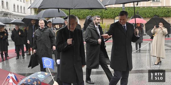 Gemeinsam mit seinem österreichischen Kollegen setzte sich Pahor für die Rechte der slowenischen Minderheit in Österreich ein