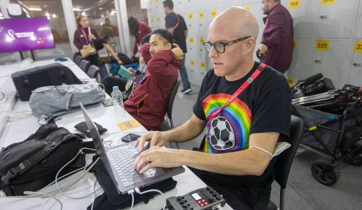 Na SP v Katarju nenadoma umrl znani ameriški športni novinar Grant Wahl