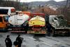 Na severu Kosova Srbi začeli odstranjevati barikade