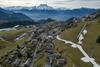 Na elitno smučišče Gstaad s helikopterjem dostavili sneg - a ni delovalo 