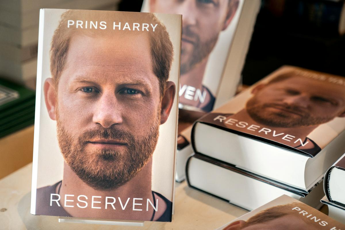 Naslovnica knjige princa Harryja. Foto: Reuters