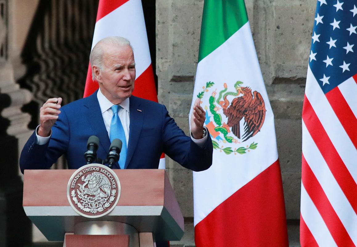 Joe Biden je afero komentiral med obiskom Mehike. Foto: Reuters