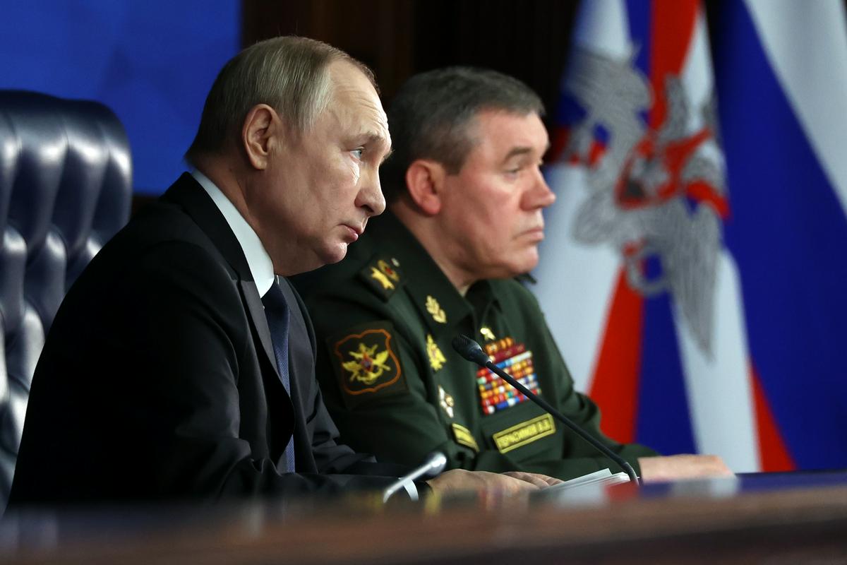 Vladimir Putin in Valerij Gerasimov. Foto: AP