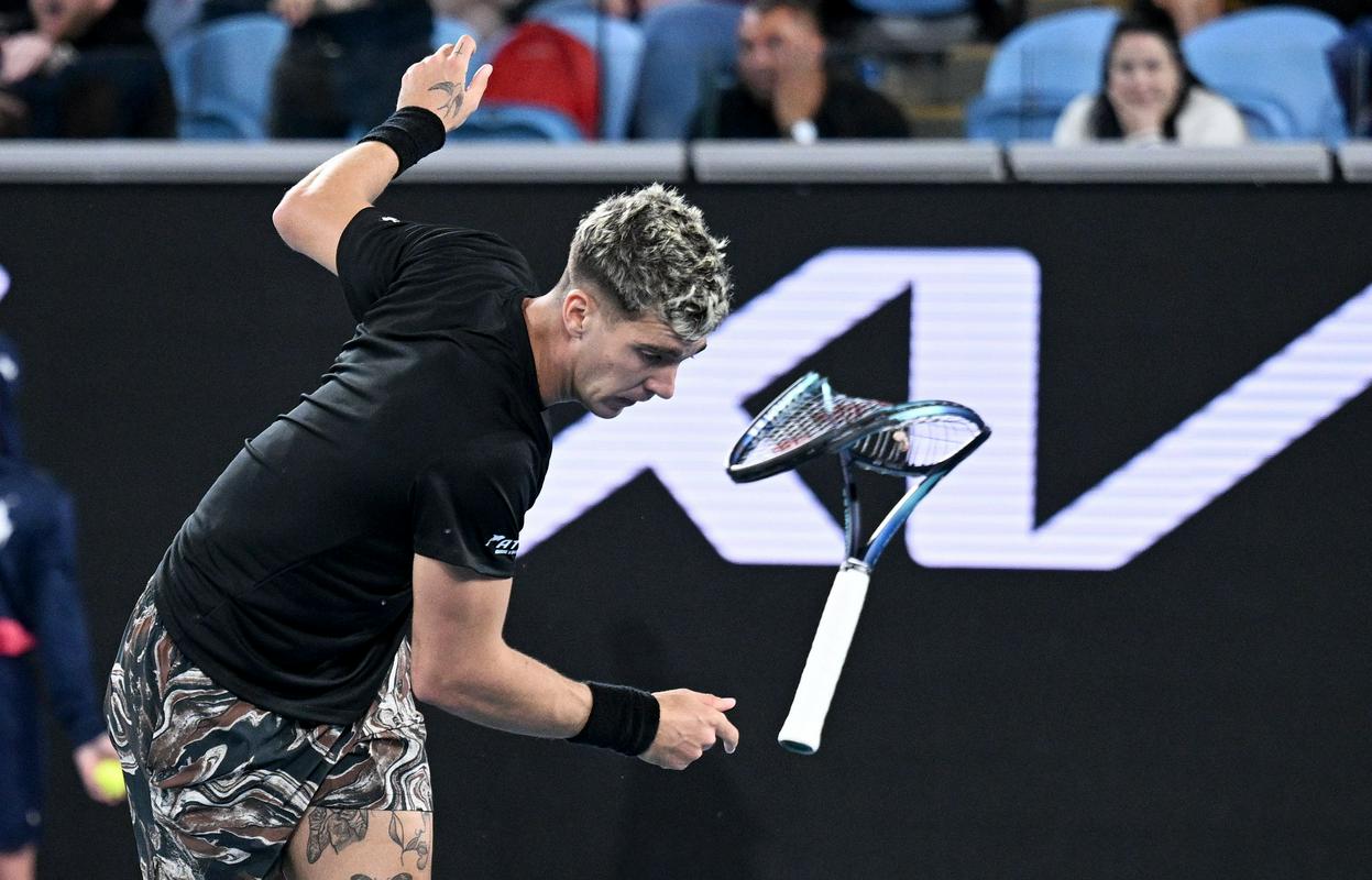 World number 159 Thanasi Kokkinakis conceded at key moments.  He also broke his racket in the deciding set.  Photo: EPA