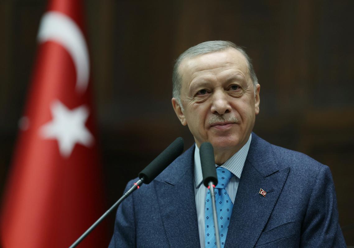 Erdogan je predsednik od leta 2014 in se bo na majskih predsedniških volitvah potegoval za nov mandat.  Foto: Reuters