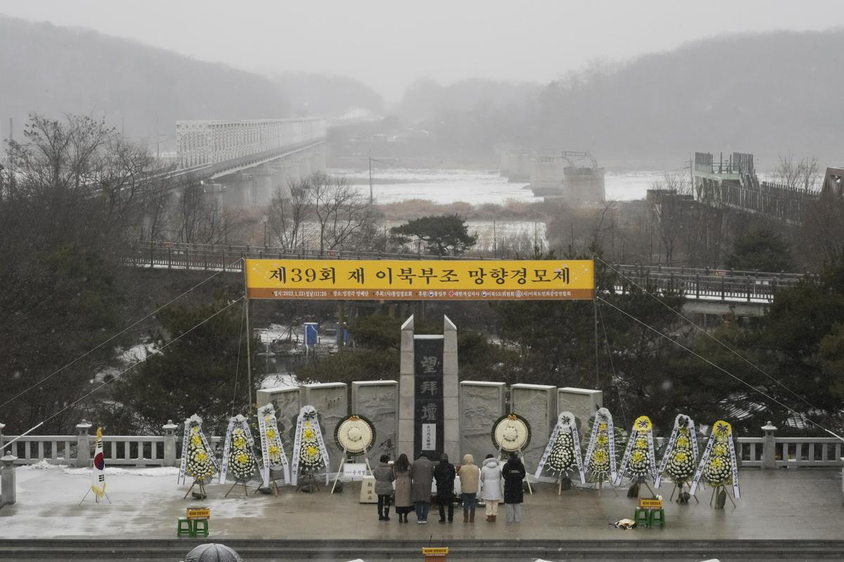 V Pjongjangu bodo prihodnji teden praznovali 75. obletnico korejske ljudske armade. Foto: AP