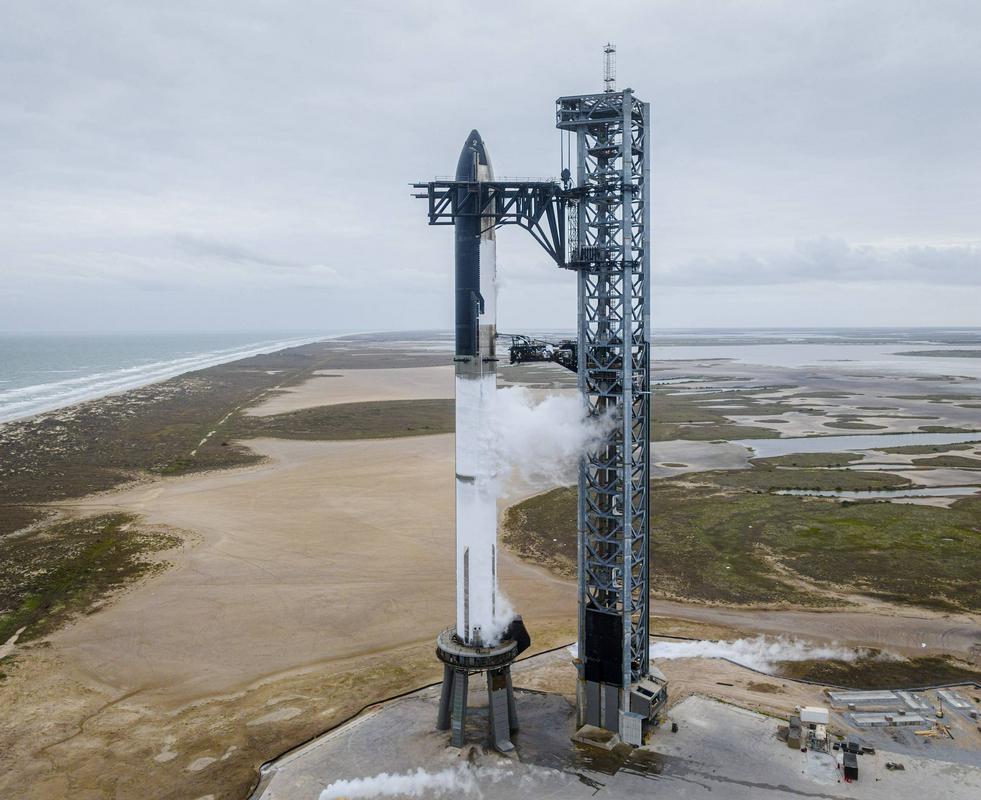 Sistem je bil napolnjen s 4500 tonami ohlajenega kisika in metana. Foto: SpaceX
