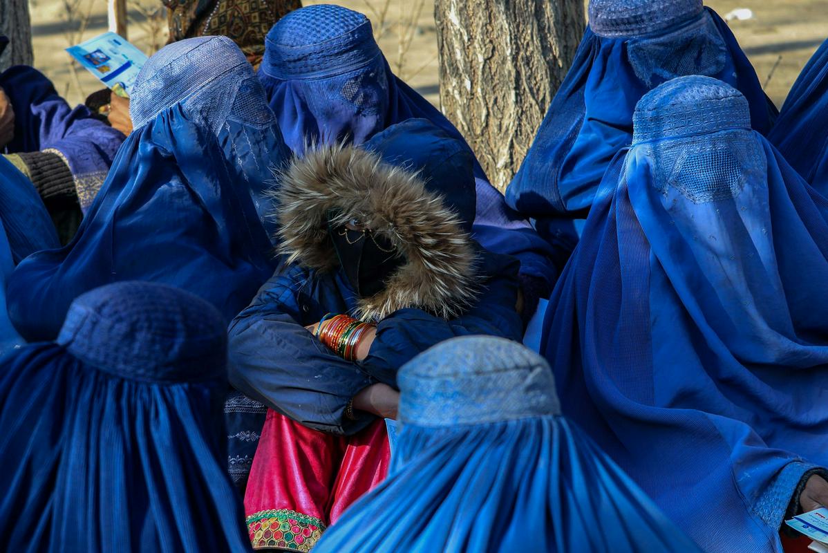 S ponovnim prihodom talibanov na oblast se je Afganistan za dekleta in ženske spremenil v zapor. Foto: EPA