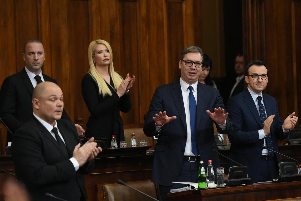 Vučiću ni uspelo pomiriti poslancev. Foto: Reuters