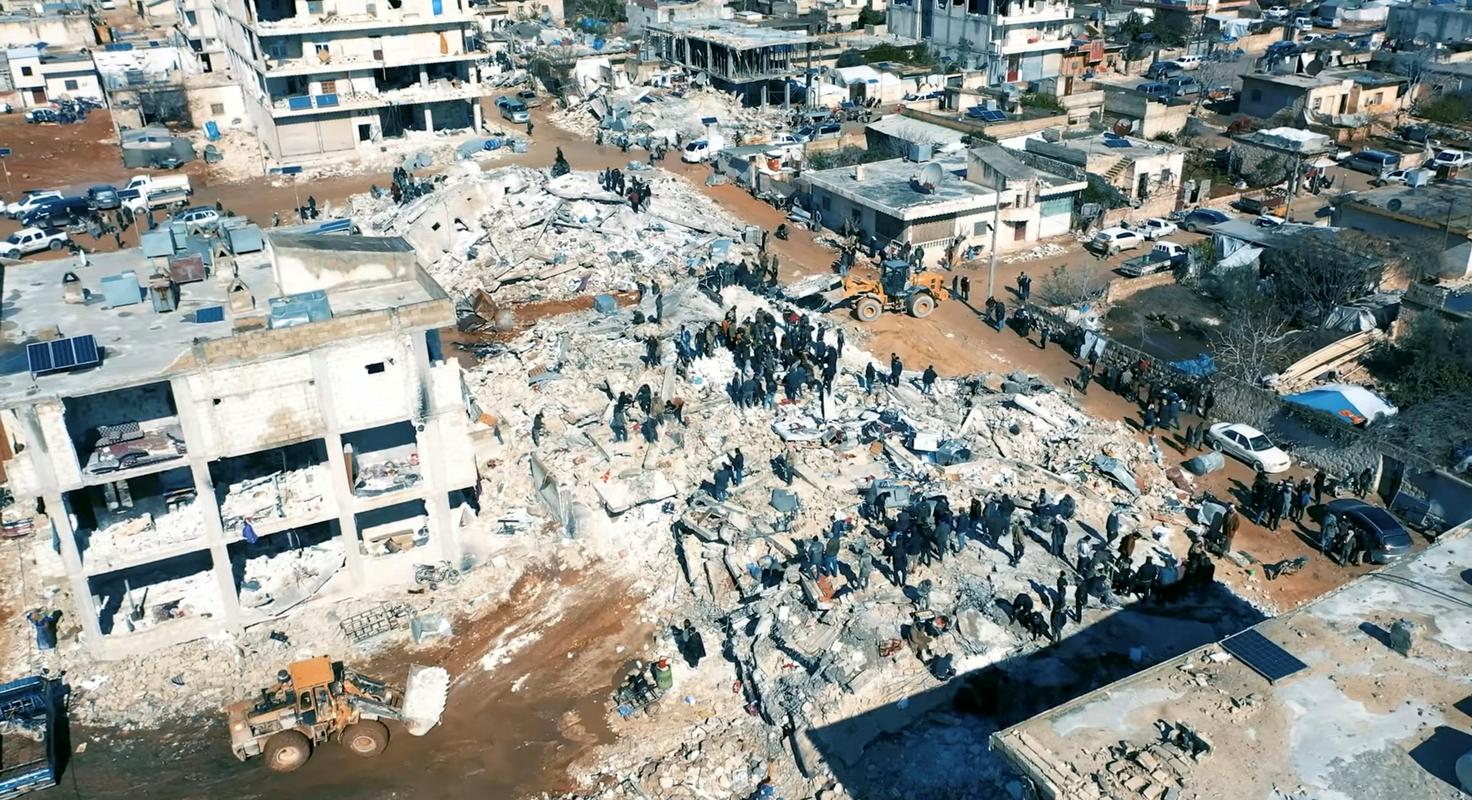 Od vojne uničeno drugo največje sirsko mesto Alep je prizadel še potres. Foto: Reuters