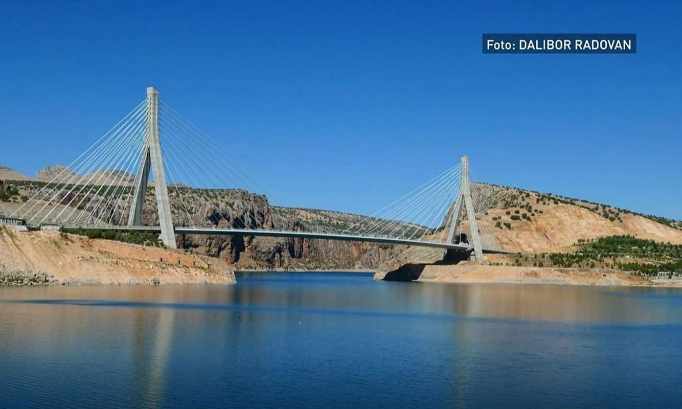 Most Nissibi. Foto: Zajem zaslona