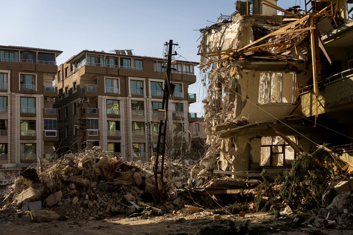 Uničenje v mestu Antakya. Foto: Reuters