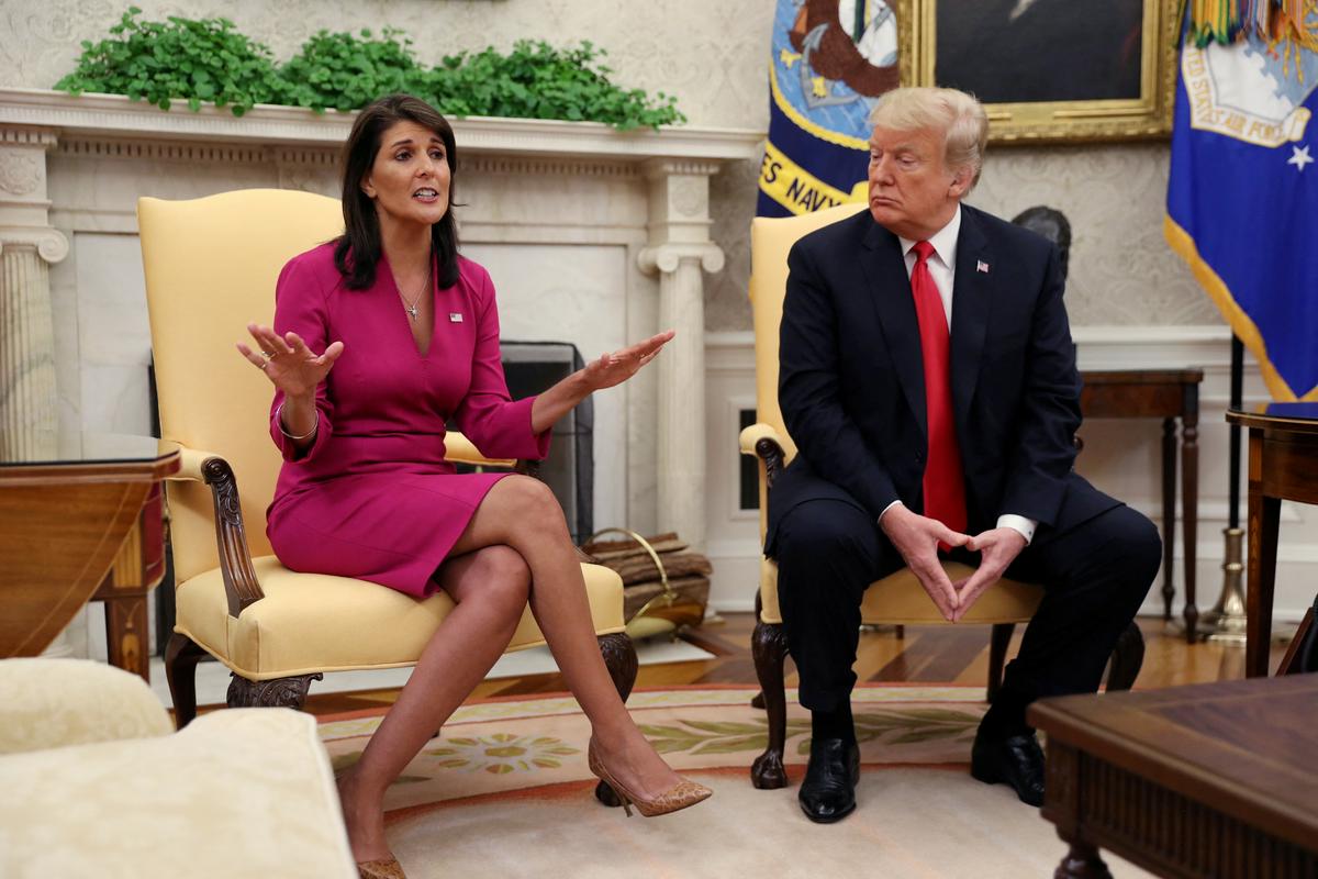 Nikki Haley na konferenci z Donaldom Trumpom po odstopa s položaja ameriške odposlanke pri ZN-u leta 2018. Foto: Reuters