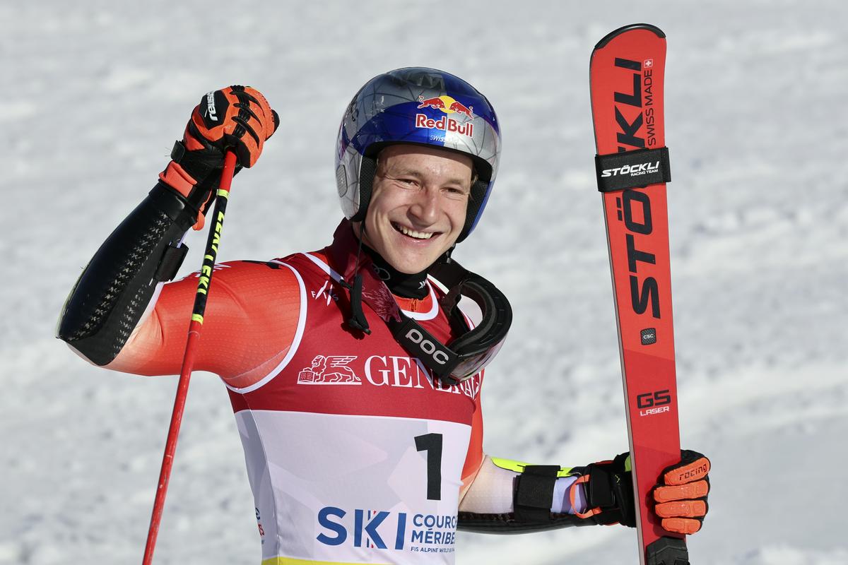 The number one favorite in both races will be Marco Odermatt, who this season also became the world champion in the giant slalom, but it looks like he will end the World Cup season with more than 2000 points on his 
