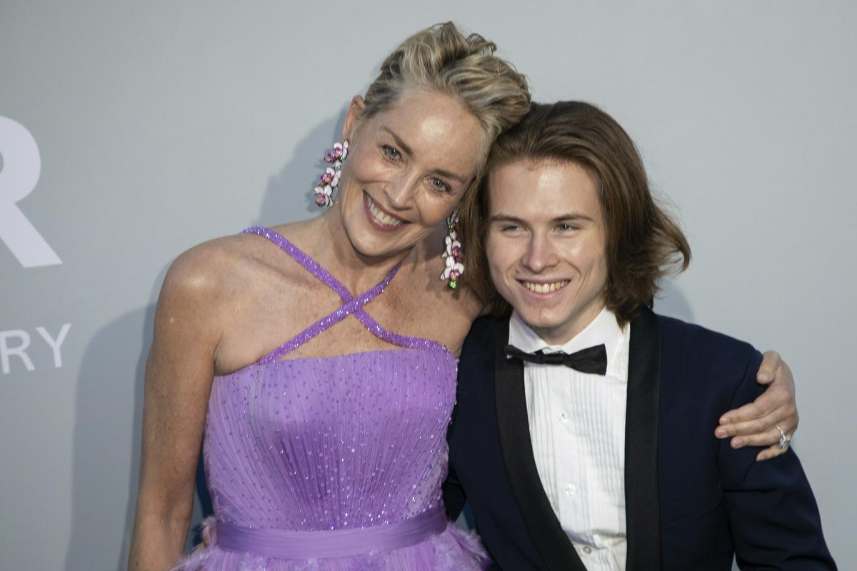 The actress with her son Roan in Cannes in 2021. Photo: AP