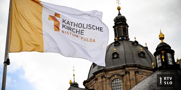 Die katholische Kirche in Deutschland wird offiziell Segenszeremonien für gleichgeschlechtliche Paare durchführen