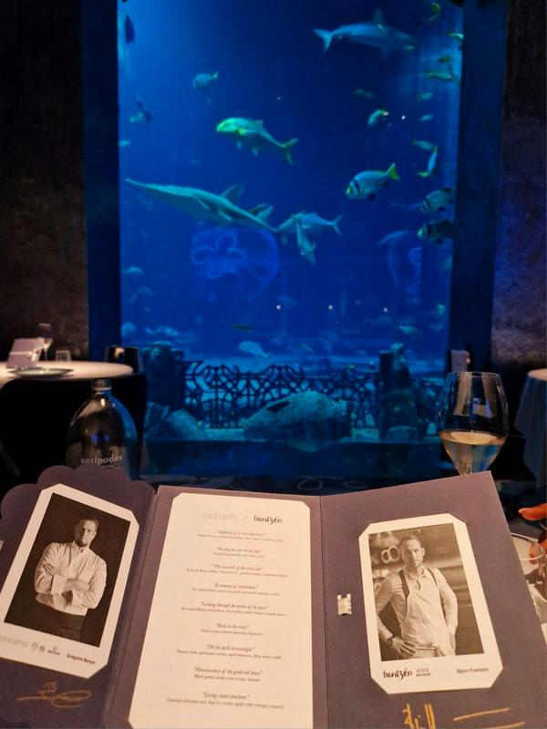 V dubajski restavraciji Ossiano jeste z akvarijem z morskimi psi pred vami. Na večerji novembra sta svoje moči združila 
