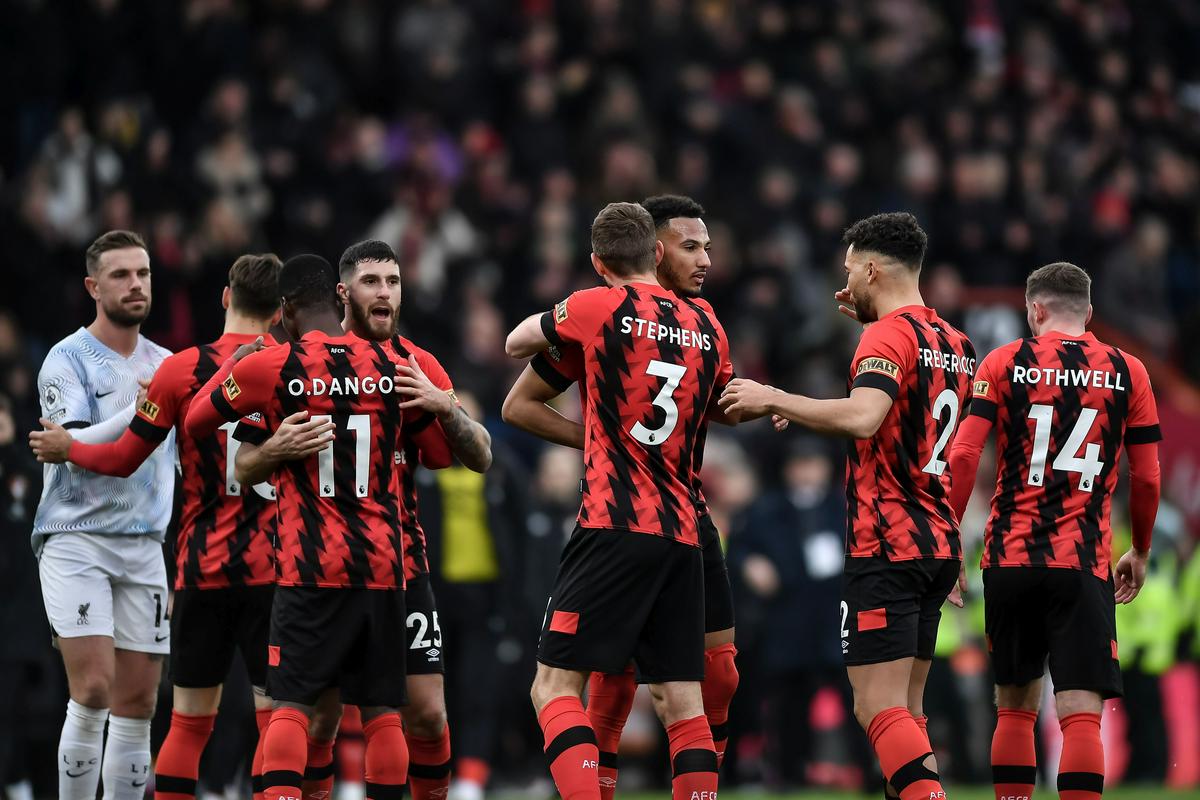 Bournemouth's players are looking forward to three huge points in the fight for survival.  In the fall, they lost 0:9 at Anfield, but this time they showed their real face.  Photo: EPA